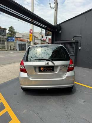HONDA-FIT-2005