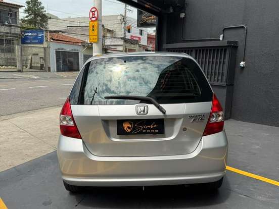 HONDA-FIT-1.4 LX 8V GASOLINA 4P AUTOMÁTICO HONDA-FIT-2005