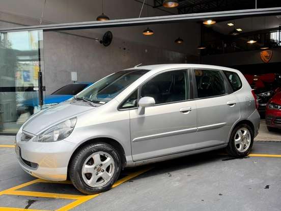 HONDA-FIT-1.4 LX 8V GASOLINA 4P AUTOMÁTICO HONDA-FIT-2005