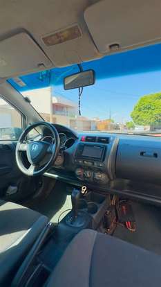 HONDA-FIT-2005