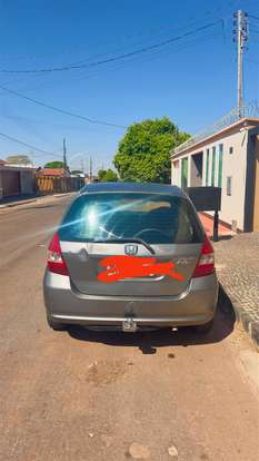 HONDA-FIT-2005