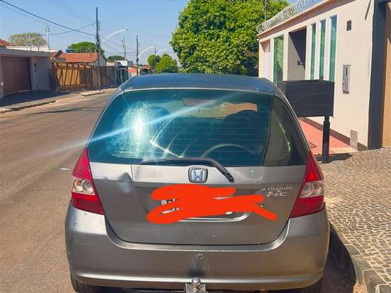 HONDA-FIT-1.4 LXL 8V GASOLINA 4P AUTOMÁTICO HONDA-FIT-2005