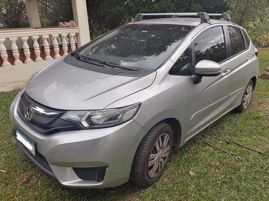 HONDA-FIT-2015