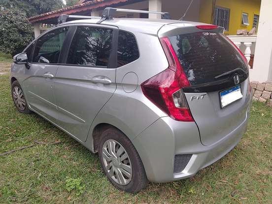 HONDA-FIT-2015