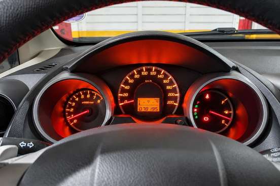 HONDA-FIT-2012