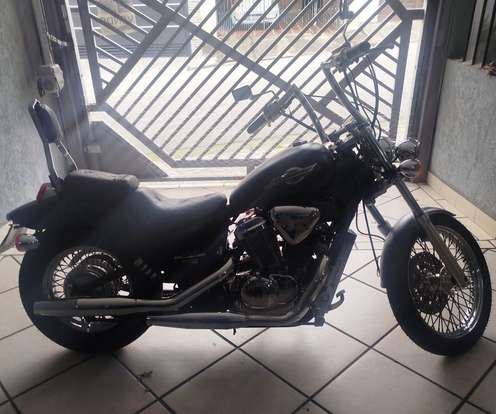 HONDA-SHADOW 600C VT-2002