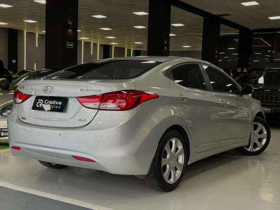 HYUNDAI-ELANTRA-1.8 GLS 16V GASOLINA 4P AUTOMÁTICO HYUNDAI-ELANTRA-2011