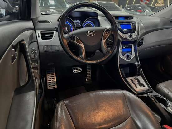 HYUNDAI-ELANTRA-2011