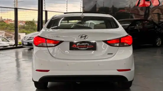 HYUNDAI-ELANTRA-2013