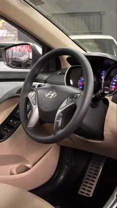 HYUNDAI-ELANTRA-2013