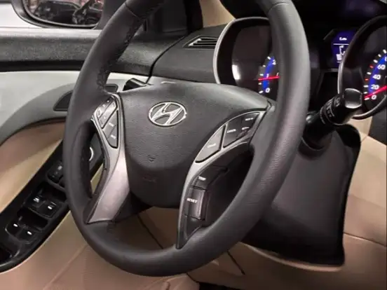 HYUNDAI-ELANTRA-2.0 GLS 16V FLEX 4P AUTOMÁTICO HYUNDAI-ELANTRA-2013
