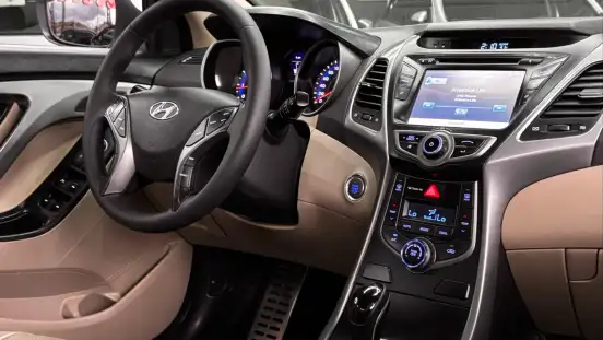 HYUNDAI-ELANTRA-2013