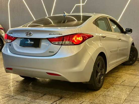 HYUNDAI-ELANTRA-2.0 GLS 16V FLEX 4P AUTOMÁTICO HYUNDAI-ELANTRA-2013