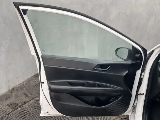 HYUNDAI-HB20-2023
