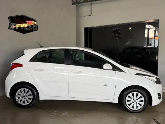 HYUNDAI-HB20-1.0 COMFORT 12V FLEX 4P MANUAL HYUNDAI-HB20-2014