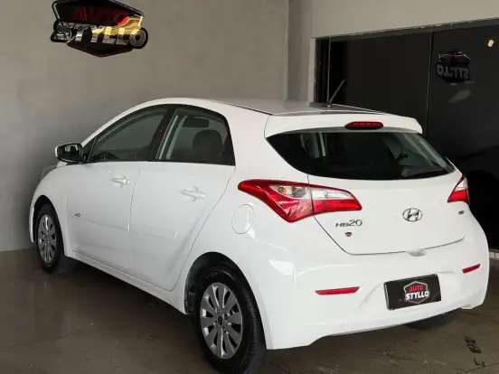 HYUNDAI-HB20-1.0 COMFORT 12V FLEX 4P MANUAL HYUNDAI-HB20-2014