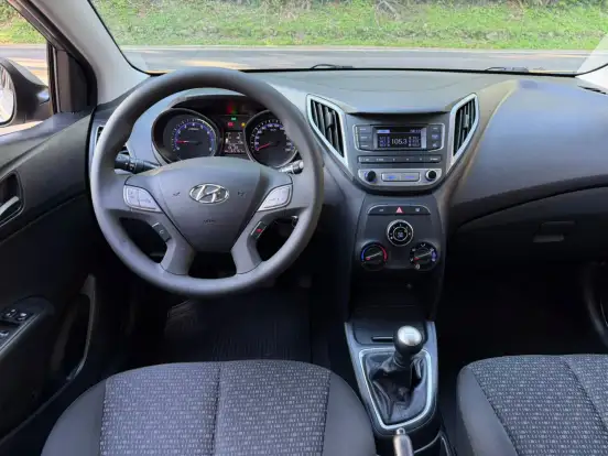 HYUNDAI-HB20-1.0 COMFORT 12V FLEX 4P MANUAL HYUNDAI-HB20-2017