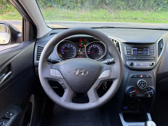 HYUNDAI-HB20-1.0 COMFORT 12V FLEX 4P MANUAL HYUNDAI-HB20-2017