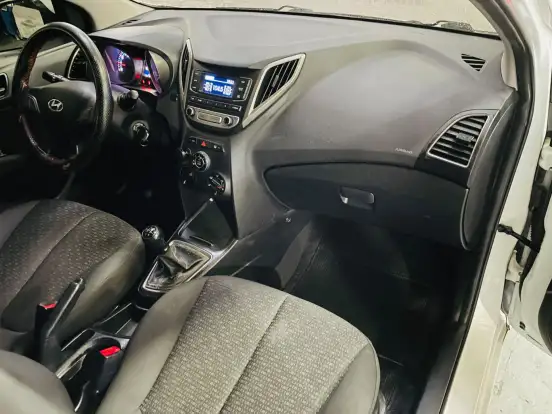 HYUNDAI-HB20-1.0 COMFORT STYLE 12V FLEX 4P MANUAL HYUNDAI-HB20-2016