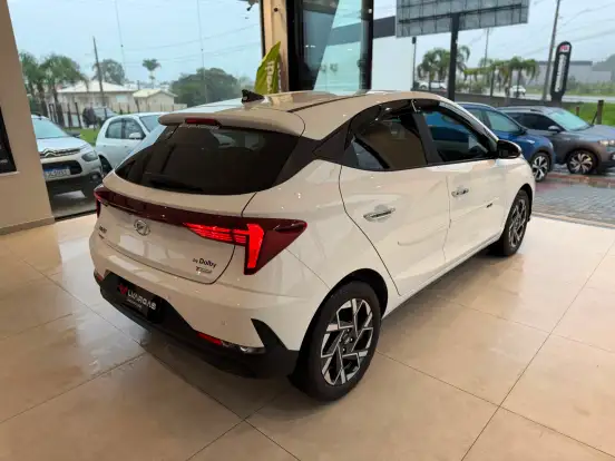HYUNDAI-HB20-2025