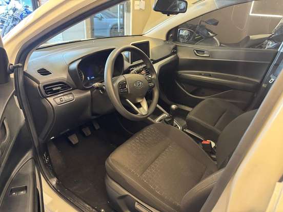 HYUNDAI-HB20-2025