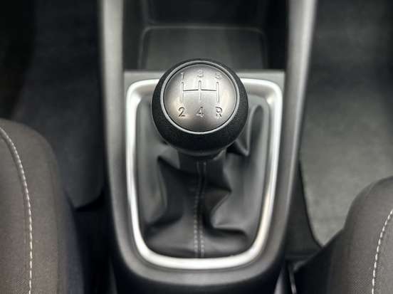HYUNDAI-HB20-2025