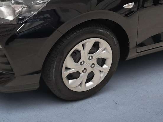 HYUNDAI-HB20-2025