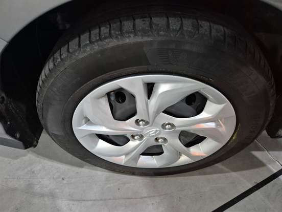 HYUNDAI-HB20-2024