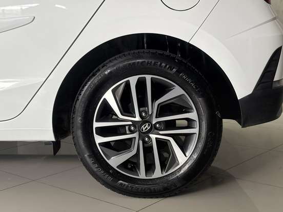 HYUNDAI-HB20-1.0 12V FLEX LIMITED MANUAL HYUNDAI-HB20-2023