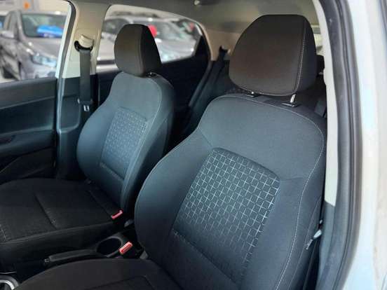 HYUNDAI-HB20-2023