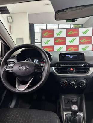 HYUNDAI-HB20-2023