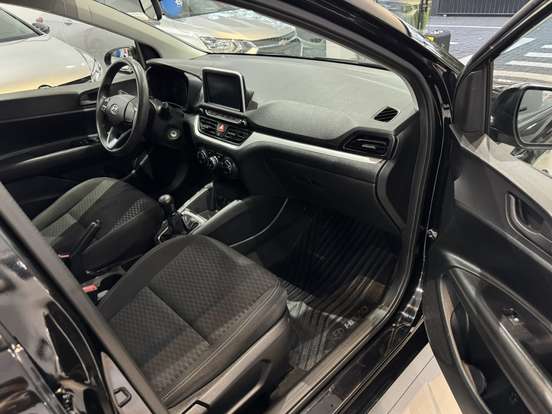 HYUNDAI-HB20-2021