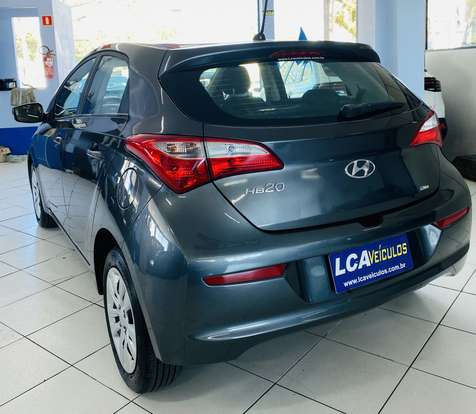 HYUNDAI-HB20-2017