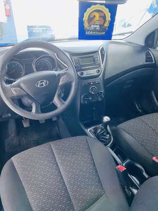 HYUNDAI-HB20-2017