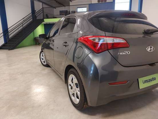 HYUNDAI-HB20-2014