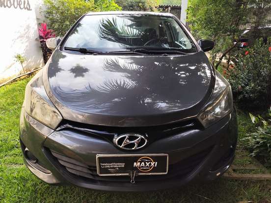 HYUNDAI-HB20-2013
