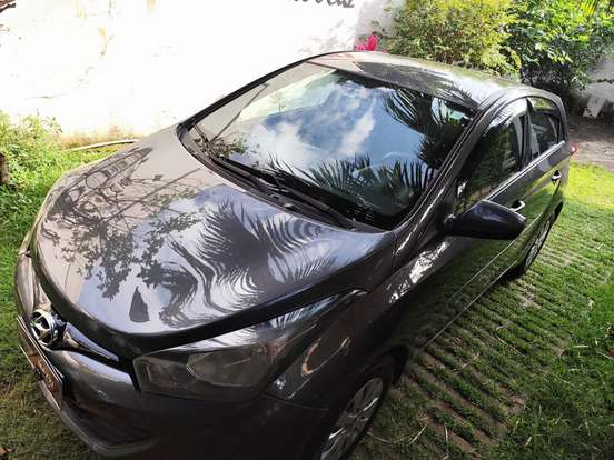HYUNDAI-HB20-2013