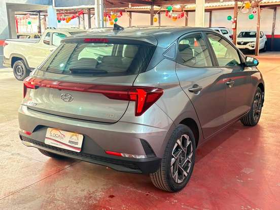 HYUNDAI-HB20-2023