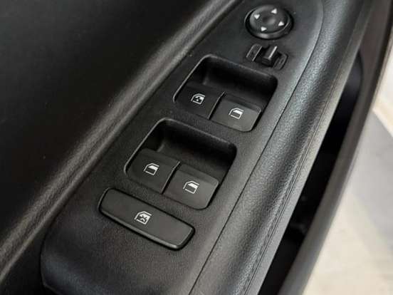 HYUNDAI-HB20-1.0 TGDI FLEX COMFORT PLUS MANUAL HYUNDAI-HB20-2023
