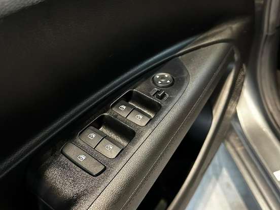 HYUNDAI-HB20-1.0 TGDI FLEX COMFORT PLUS TECH AUTOMÁTICO HYUNDAI-HB20-2025
