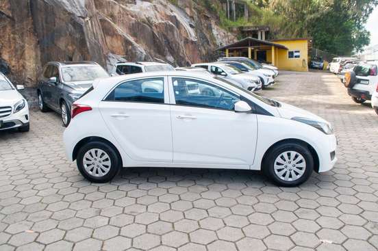 HYUNDAI-HB20-2018
