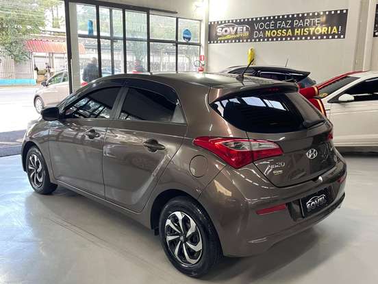 HYUNDAI-HB20-1.6 COMFORT PLUS 16V FLEX 4P AUTOMÁTICO HYUNDAI-HB20-2017
