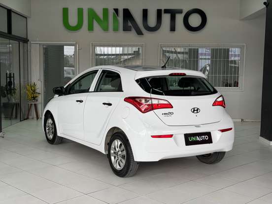 HYUNDAI-HB20-2018