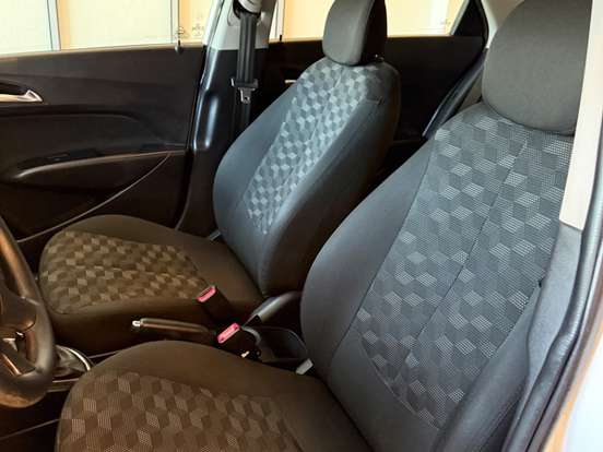 HYUNDAI-HB20-1.6 COMFORT PLUS 16V FLEX 4P MANUAL HYUNDAI-HB20-2015