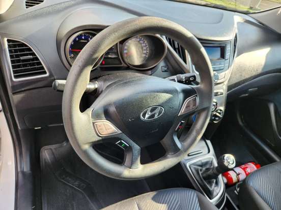 HYUNDAI-HB20-2015