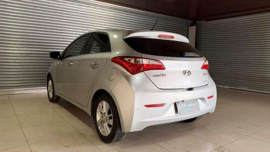 HYUNDAI-HB20-1.6 PREMIUM 16V FLEX 4P AUTOMÁTICO HYUNDAI-HB20-2015