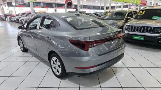 HYUNDAI-HB20S-2024