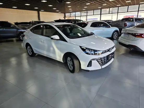 HYUNDAI-HB20S-2024