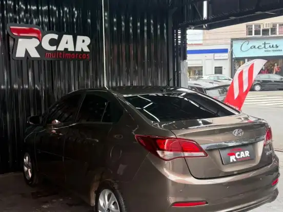 HYUNDAI-HB20S-1.6 COMFORT PLUS 16V FLEX 4P AUTOMÁTICO HYUNDAI-HB20S-2015