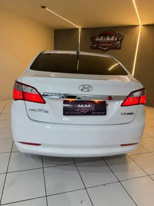 HYUNDAI-HB20S-2013